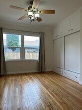 2411 Oak St, Unit B in Santa Monica, CA - Building Photo - Building Photo