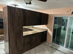 7154 San Castle Blvd in Lantana, FL - Building Photo - Building Photo