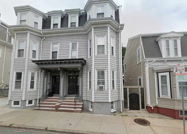130 P St, Unit 1 in Boston, MA - Building Photo - Building Photo
