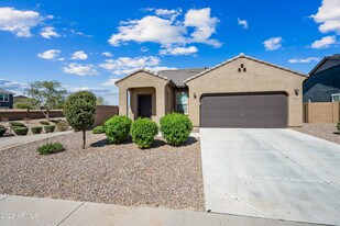 2430 E Alonso Dr in Casa Grande, AZ - Building Photo