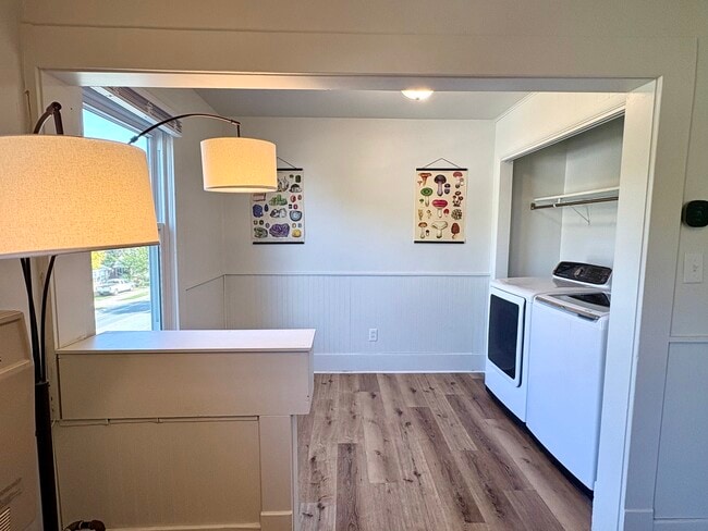426 Leonard St NE, Unit B in Grand Rapids, MI - Building Photo - Building Photo