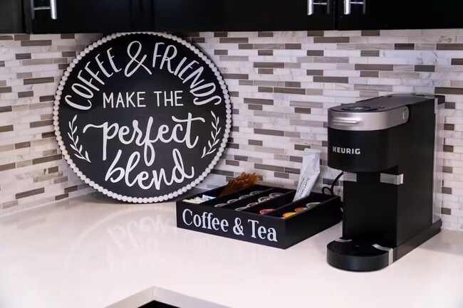 2105 Engelmohr St in Houston, TX - Building Photo - Building Photo