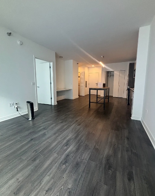225 W Hubbard St in Chicago, IL - Building Photo - Building Photo