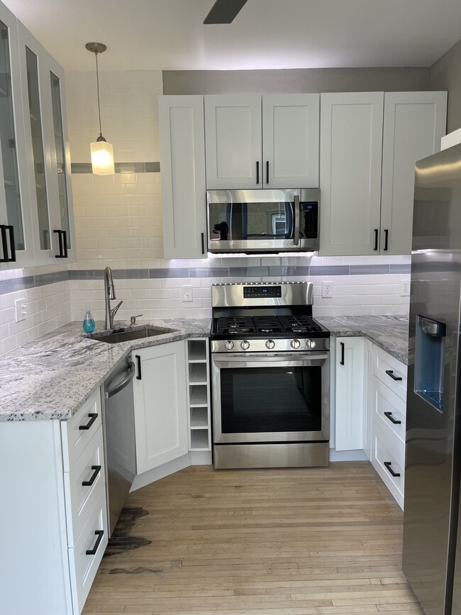 3900 Thomas Ave S in Minneapolis, MN - Building Photo - Building Photo