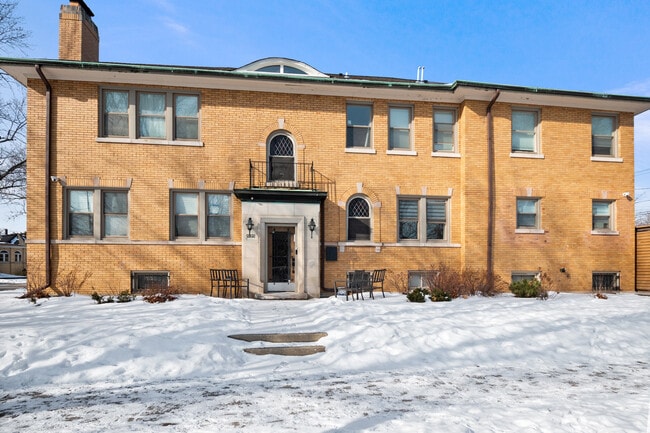 2600 W Morse Ave, Unit Garden in Chicago, IL - Building Photo - Building Photo