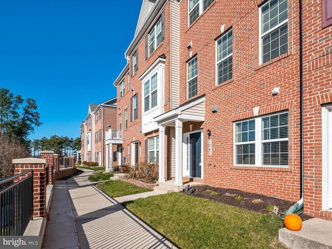 property at 1047 Ironwood Ln