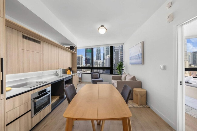 225 N Miami Ave, Unit SI ID1373681P in Miami, FL - Building Photo - Building Photo