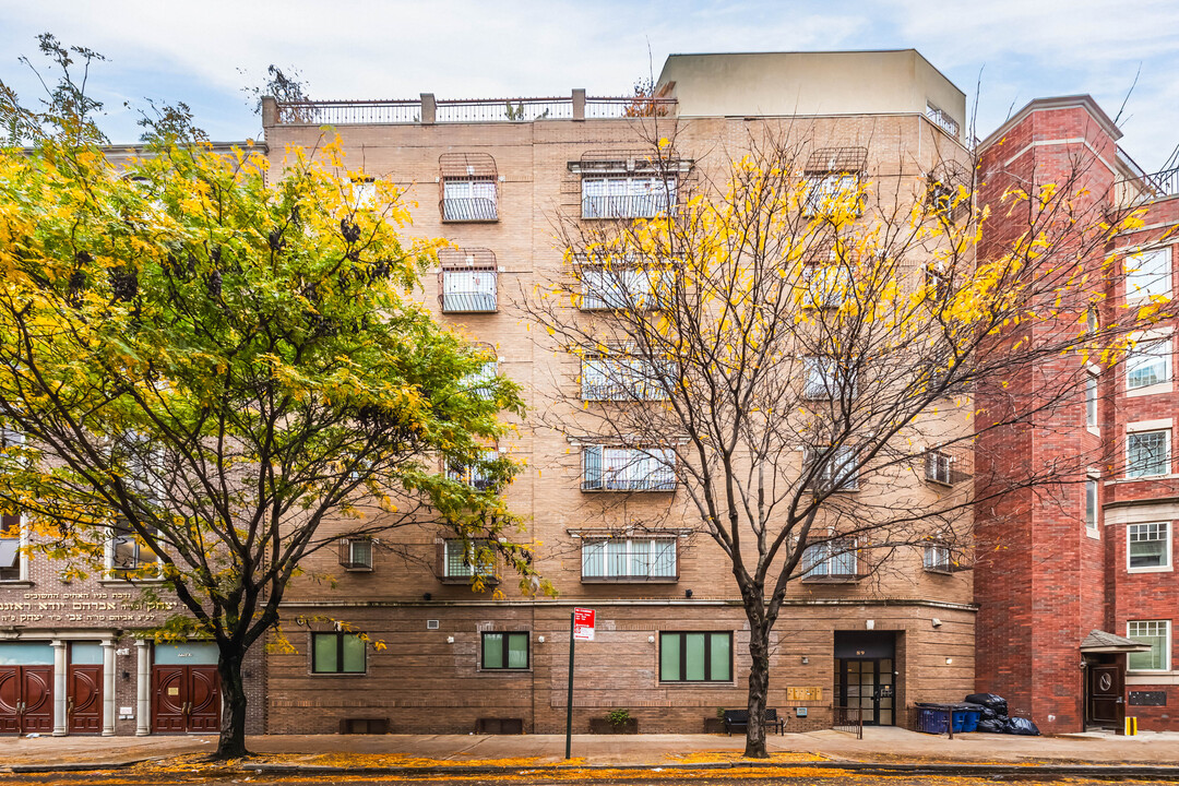 89 Wallabout St in Brooklyn, NY - Building Photo