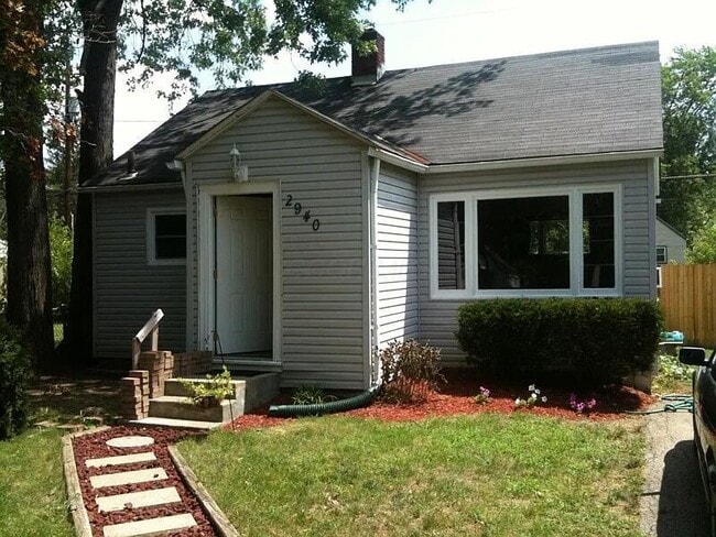property at 2940 Hiawatha St