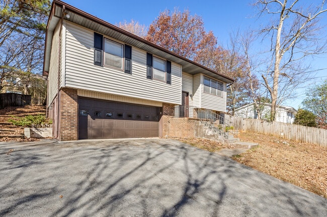 3433 Ben Alder Ln in Knoxville, TN - Foto de edificio - Building Photo