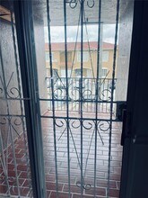 2925 W 80th St in Hialeah, FL - Building Photo - Building Photo