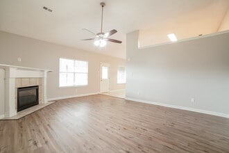 7821 Bailee Ln in Walls, MS - Foto de edificio - Building Photo