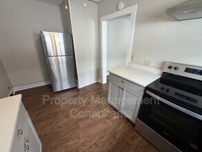 1034 N Royal Ave in Florence, AL - Building Photo - Building Photo