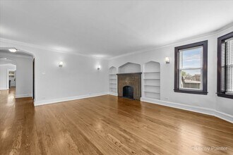 2252 W Winnemac Ave in Chicago, IL - Building Photo - Building Photo