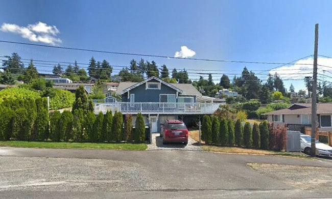 property at 2832 W Mercer Way