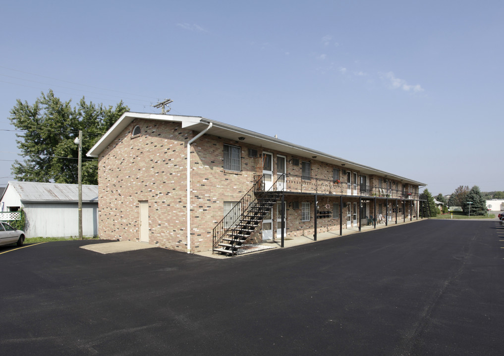 Military Park Apartments in Zanesville, OH - Building Photo