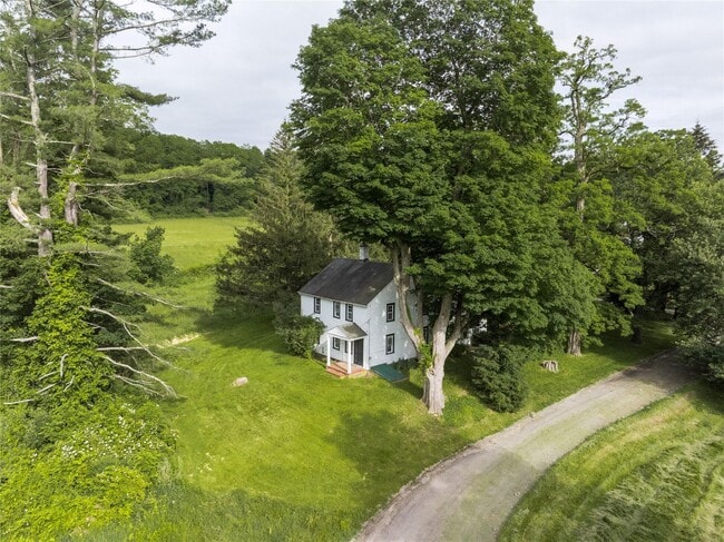 property at 11 Glen Arden Dr