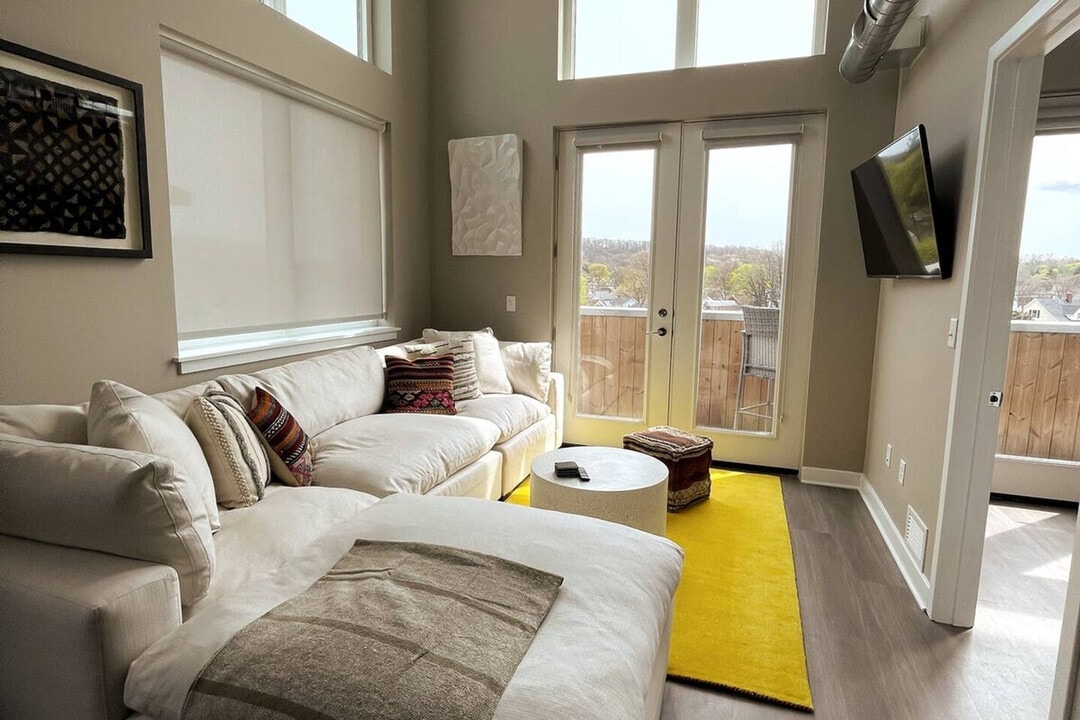 625 S Goodman St in Rochester, NY - Foto de edificio