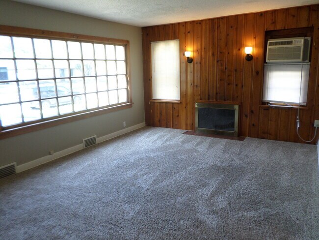 1412 Houston St-Unit -Houston 1412 #1, #2 in Manhattan, KS - Building Photo - Building Photo