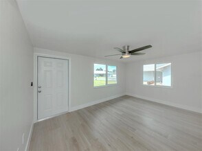 193 Golf Club Ln in Venice, FL - Building Photo - Building Photo