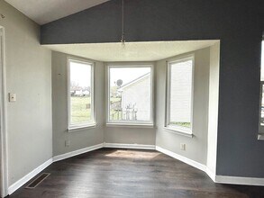 90 Grassmire Dr in Clarksville, TN - Building Photo - Building Photo