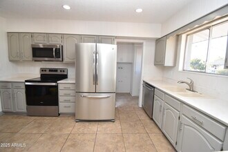 10331 W Willie Low Cir in Sun City, AZ - Building Photo - Building Photo