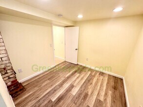 806 SE 45th Ave in Portland, OR - Building Photo - Building Photo