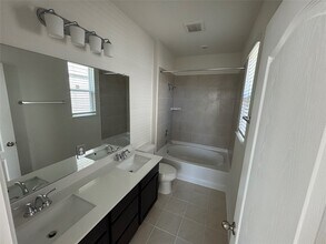 2823 Lyra Ct in Fresno, TX - Building Photo - Building Photo