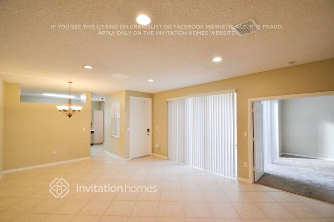 1145 Weeping Willow Way in Hollywood, FL - Building Photo - Building Photo