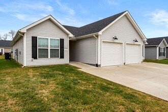 Walnut Valley Apartments in Bowling Green, KY - Building Photo - Building Photo