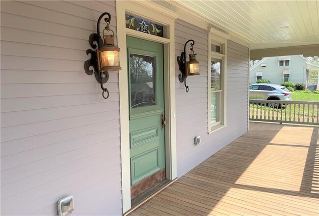 185 W Moreno St in Buford, GA - Building Photo - Building Photo