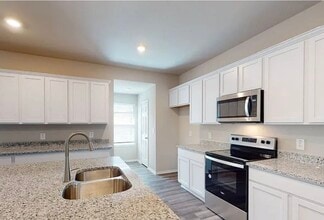 10201 Altair Dr in Waco, TX - Building Photo - Building Photo