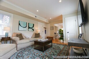 247 Savin Hill Ave in Boston, MA - Building Photo