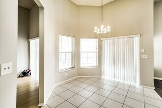 9312 Exposition Dr in Tampa, FL - Building Photo - Building Photo