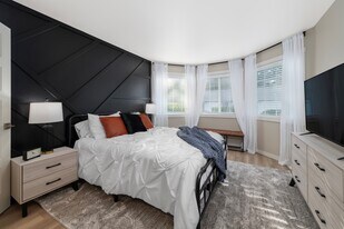 Regency Apartments in Vancouver, WA - Building Photo