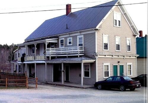 237 Main St in West Paris, ME - Building Photo