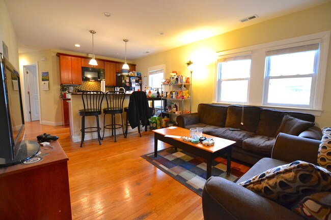 51 Dunboy St in Boston, MA - Building Photo - Building Photo