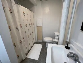 220 E State St, Unit 2 in Ithaca, NY - Building Photo - Building Photo