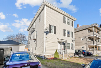 24 Birch St in Woonsocket, RI - Building Photo - Building Photo