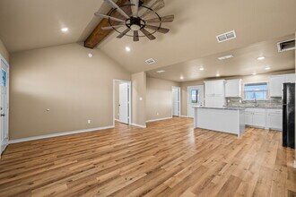 4008 East F M 1729 in Lubbock, TX - Building Photo - Building Photo