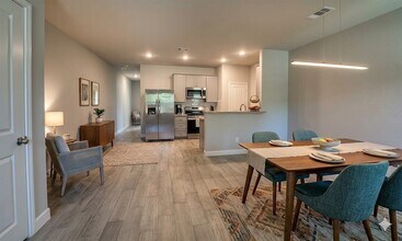 104 Turner Dr in Willis, TX - Building Photo - Building Photo