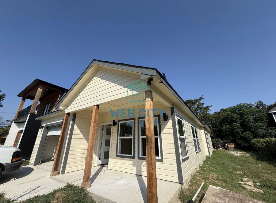 2505 Lenway St in Dallas, TX - Building Photo