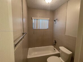 716 SW 16th Ave in Fort Lauderdale, FL - Building Photo - Building Photo