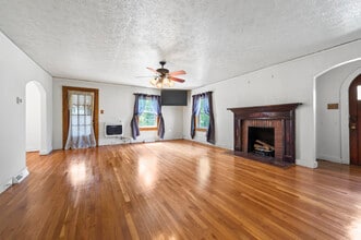 108 Patton Ave in Canton, NC - Building Photo - Building Photo