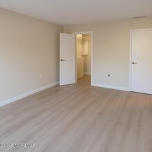 505 Wellington Pl in Matawan, NJ - Building Photo - Building Photo