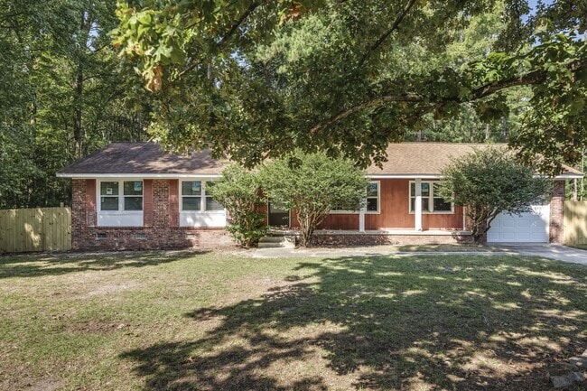 1725 Cheltenham Ln in Columbia, SC - Building Photo - Building Photo