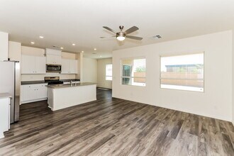 4236 Golden Sol St in North Las Vegas, NV - Building Photo - Building Photo
