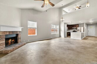 5101 Storm King in Schertz, TX - Building Photo - Building Photo