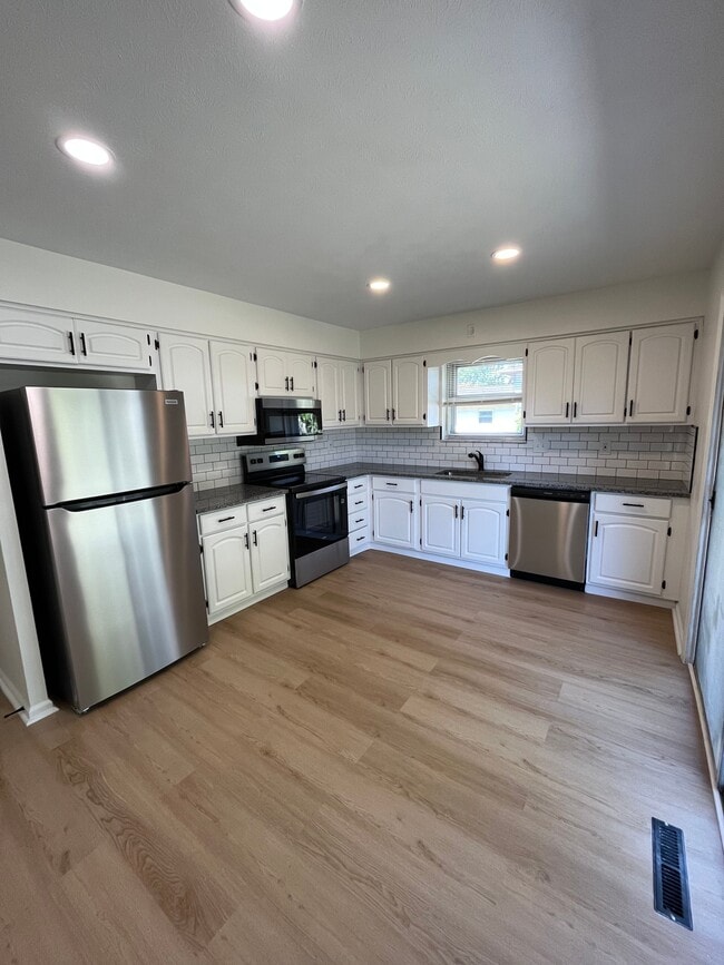 property at 5976 Darby Ln