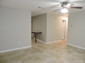 5094 Yacht Harbor Cir in Pensacola, FL - Building Photo - Building Photo